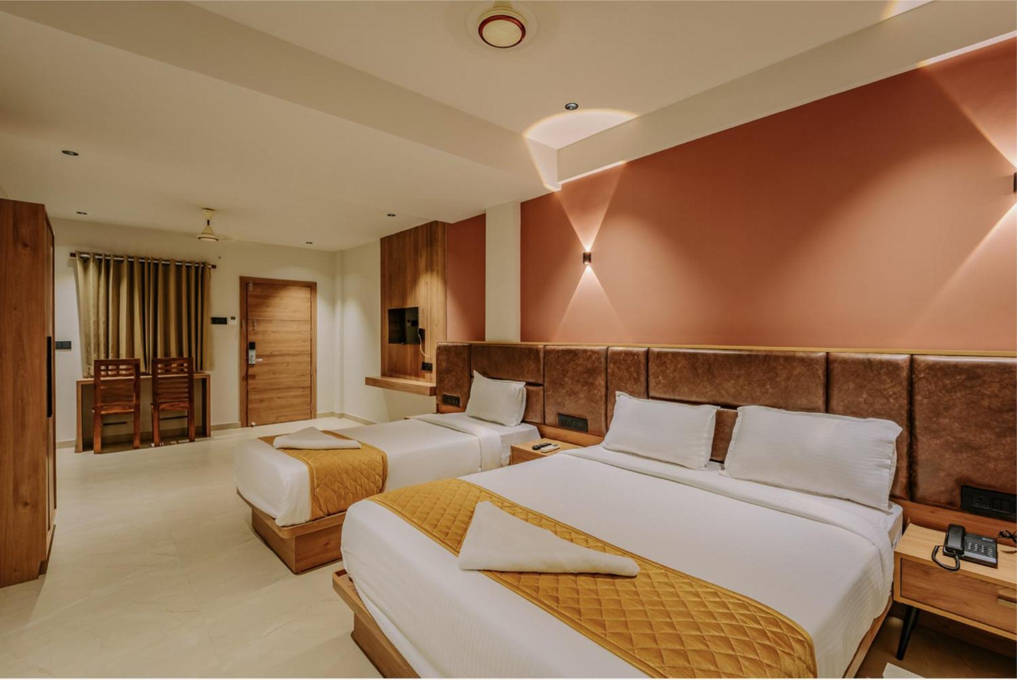 Hotel Beverly Plaza 科泽科德 外观 照片