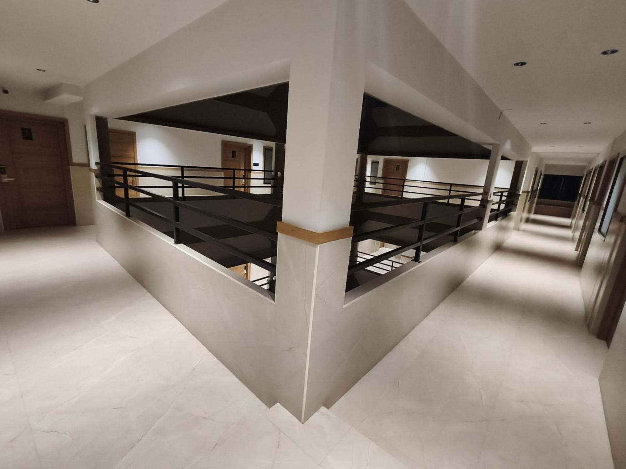 Hotel Beverly Plaza 科泽科德 外观 照片