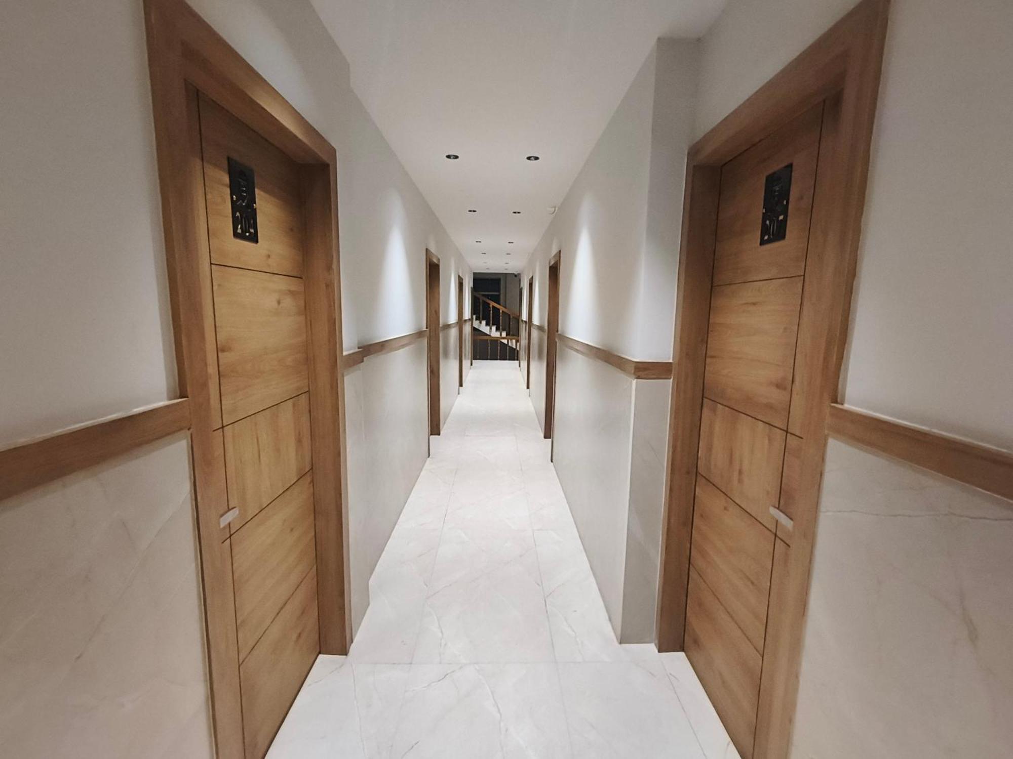 Hotel Beverly Plaza 科泽科德 外观 照片
